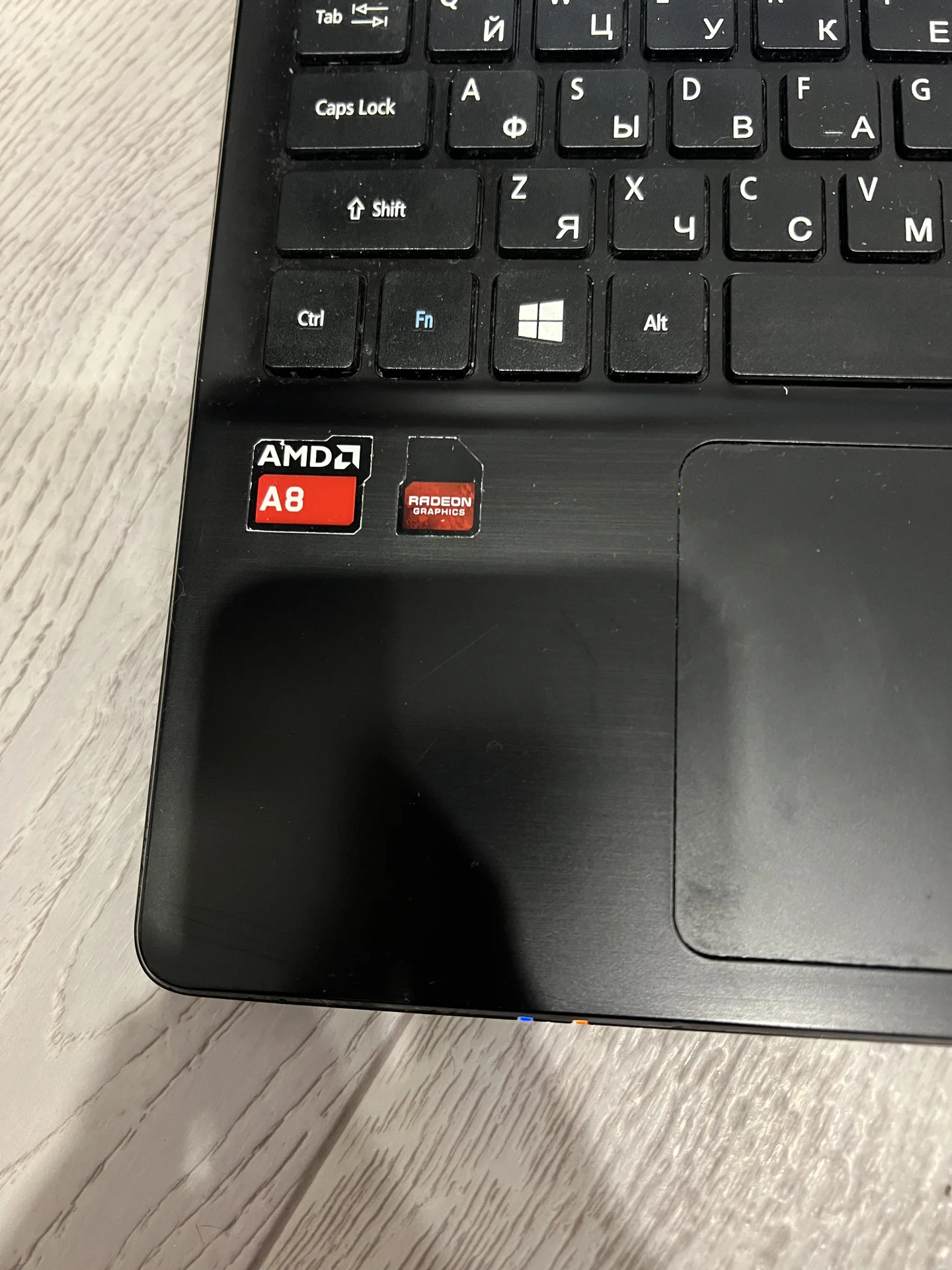 Ноутбук Acer Aspire E5-521G (AMD A8) - миниатюра 3