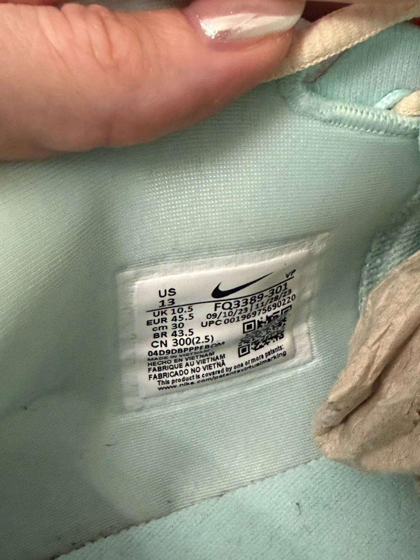 Баскетбольные кроссовки Nike Sabrina 1 - миниатюра 5