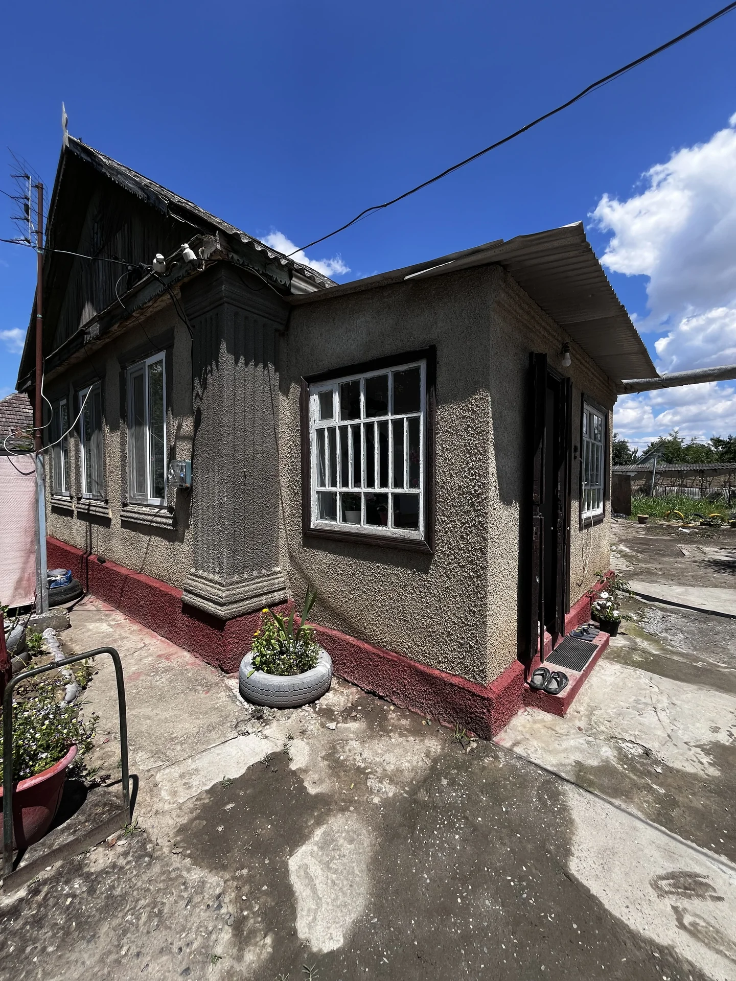 Частный дом в городе - миниатюра 2