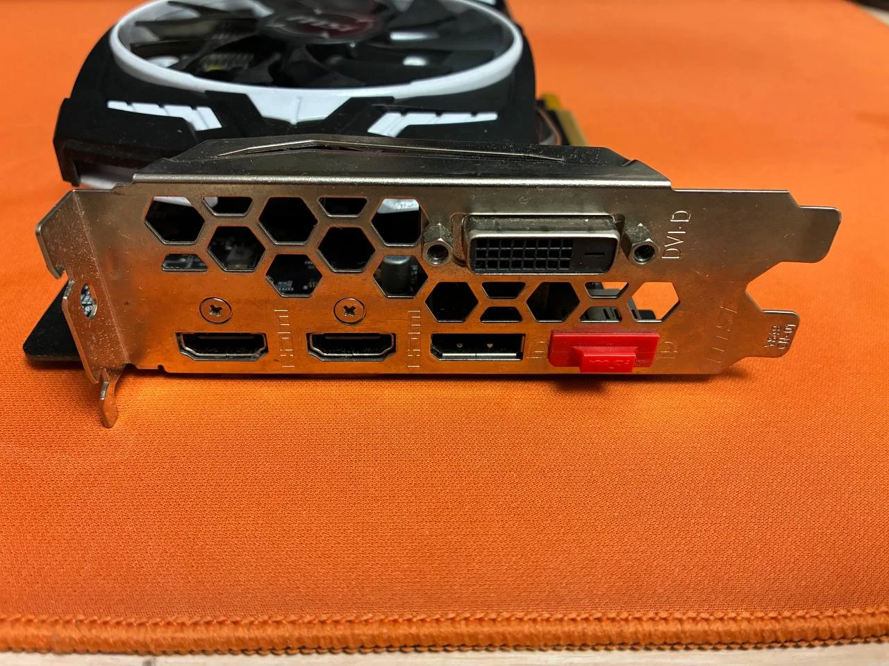 MSI GeForce GTX 1060 Armor 6GB - миниатюра 4