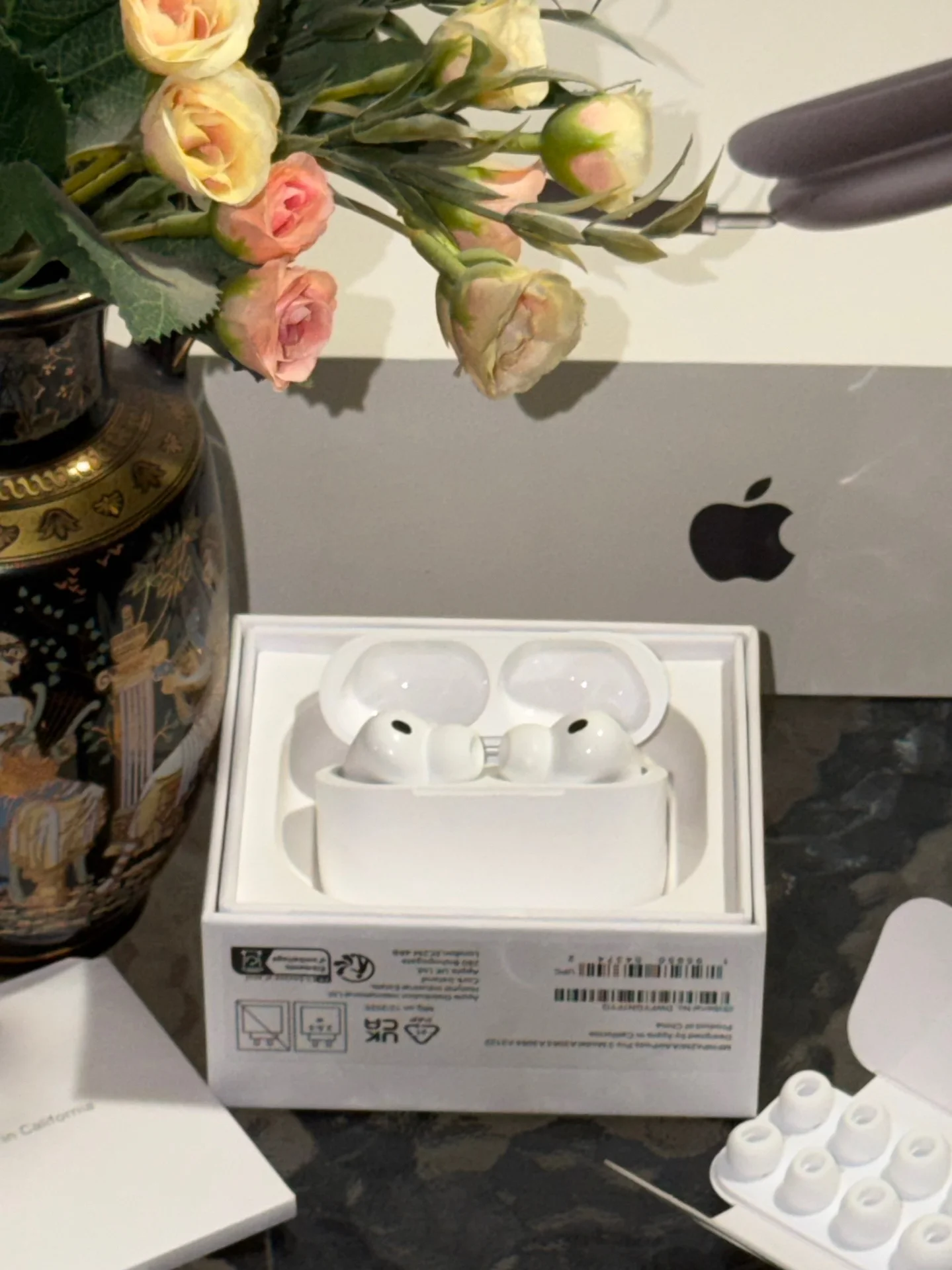 Airpods pro 2 - миниатюра 2