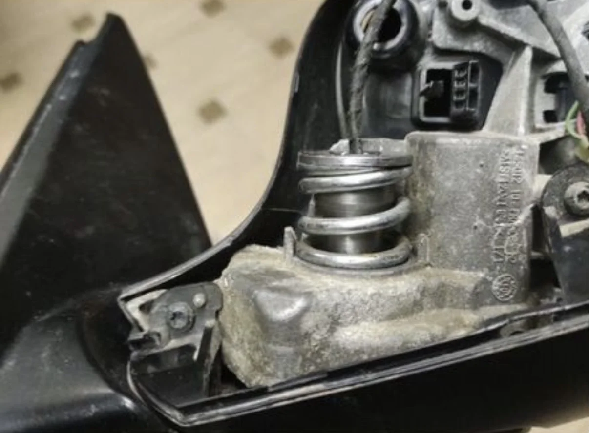 Втулки зеркал BMW X1 E84, X3 E83 рест, X3 F25, X4 - миниатюра 5