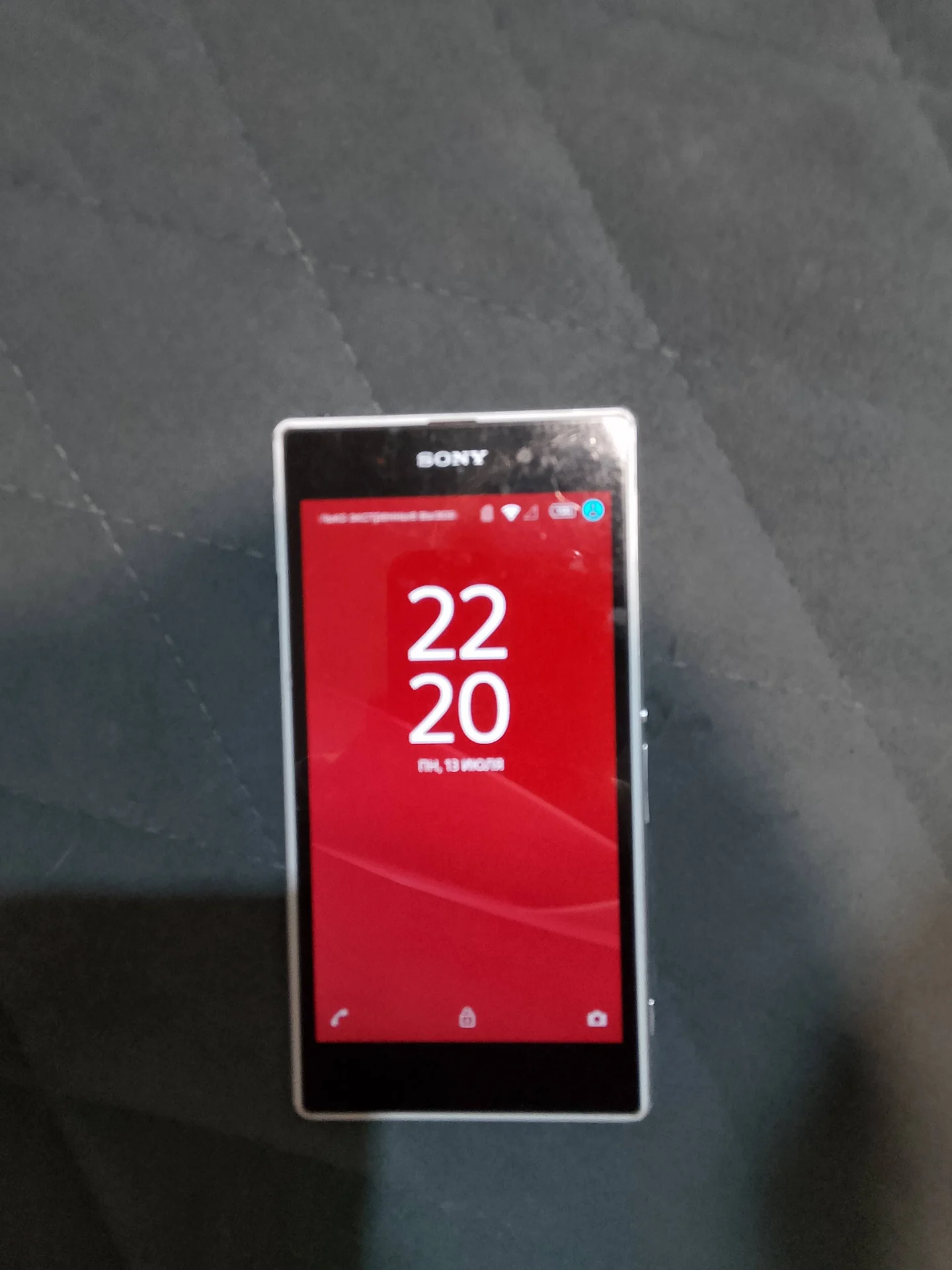 телефон sony Xperia z3 - миниатюра 4