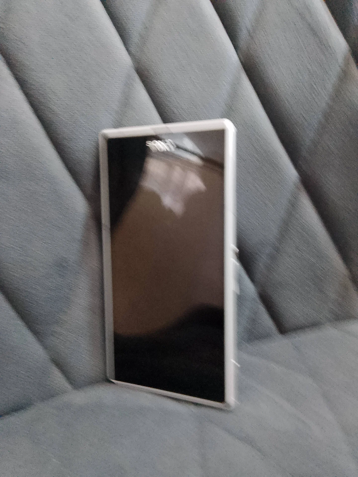 телефон sony Xperia z3 - миниатюра 7