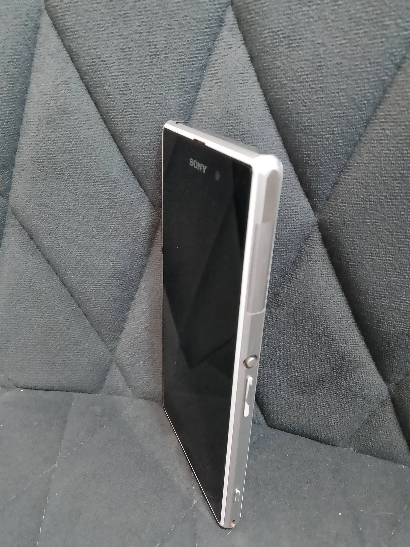 телефон sony Xperia z3 - миниатюра 8
