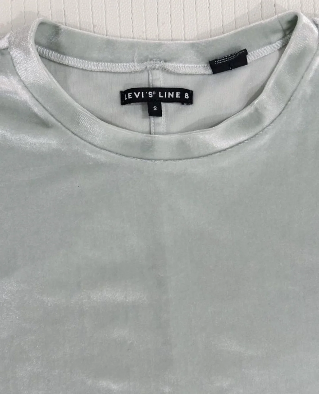 Футболка Levis женская оригинал (S) - миниатюра 2