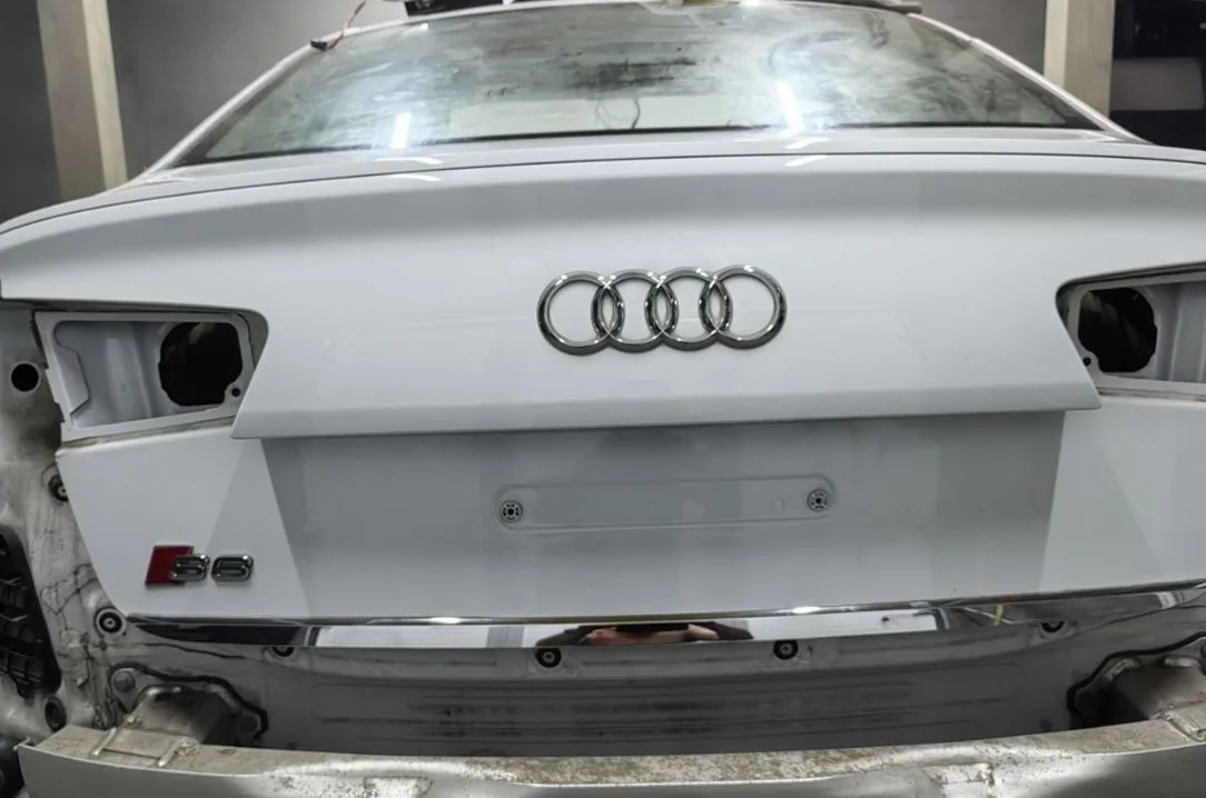 Audi S6 C7 крышка с оригинальным спойлером LS9R - миниатюра 4