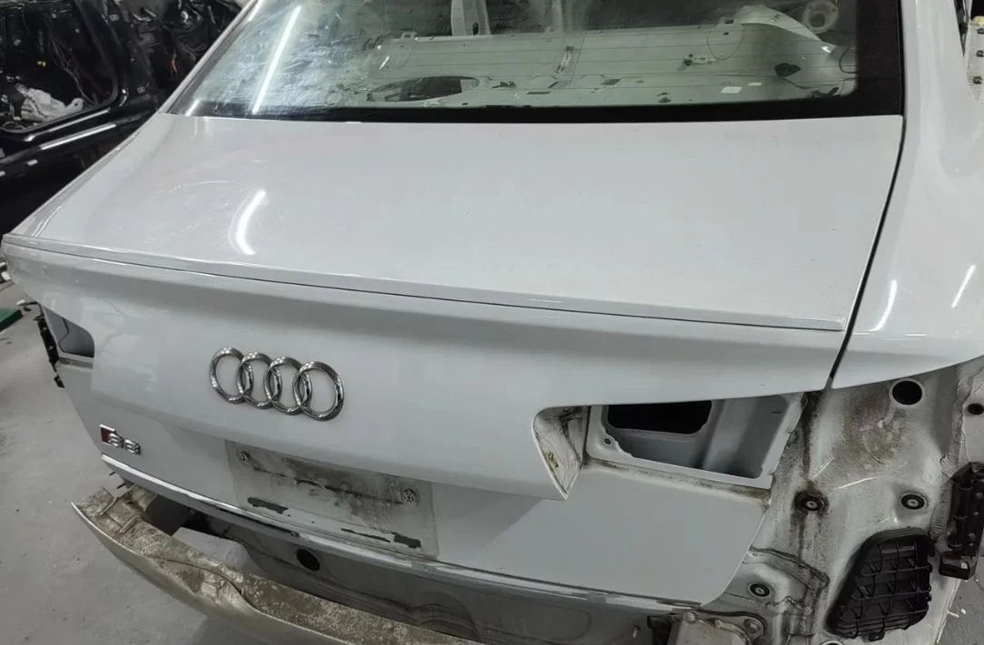 Audi S6 C7 крышка с оригинальным спойлером LS9R - миниатюра 5