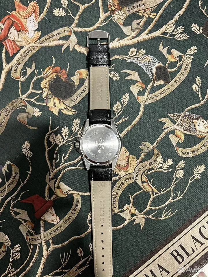 Японские наручные часы Casio Edifice EFV-100L-1A - миниатюра 2