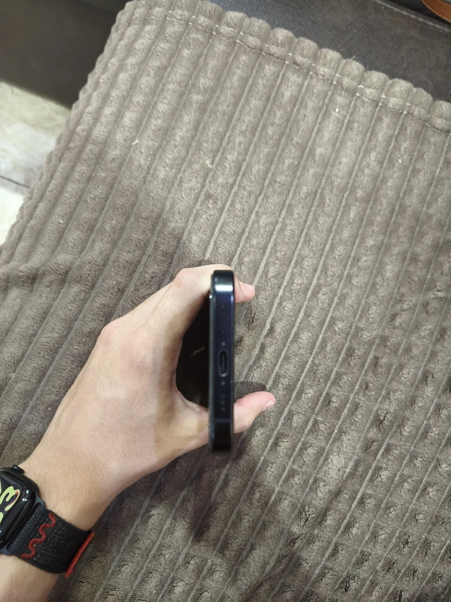 iphone 16 pro - миниатюра 2