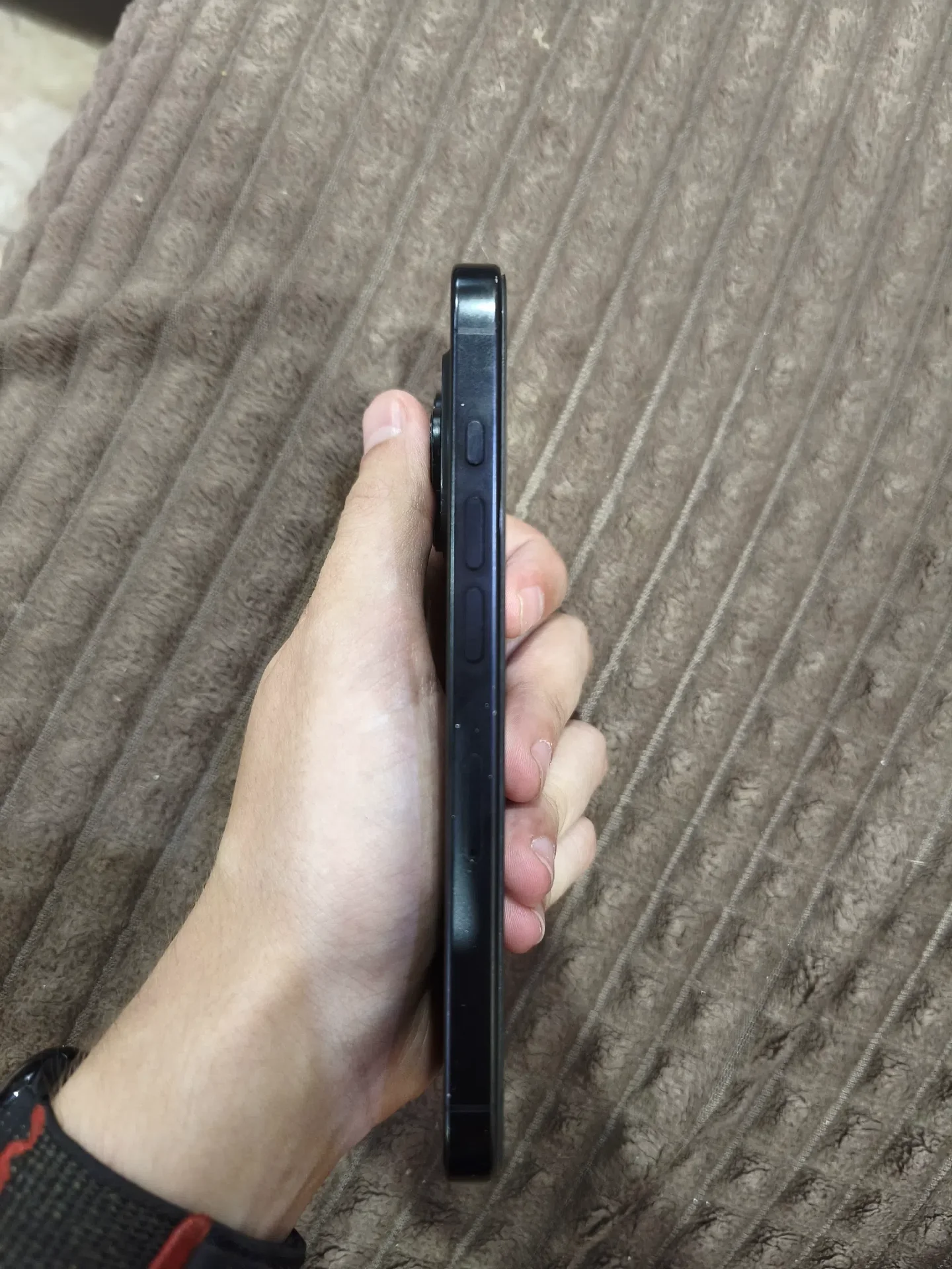 iphone 16 pro - миниатюра 4