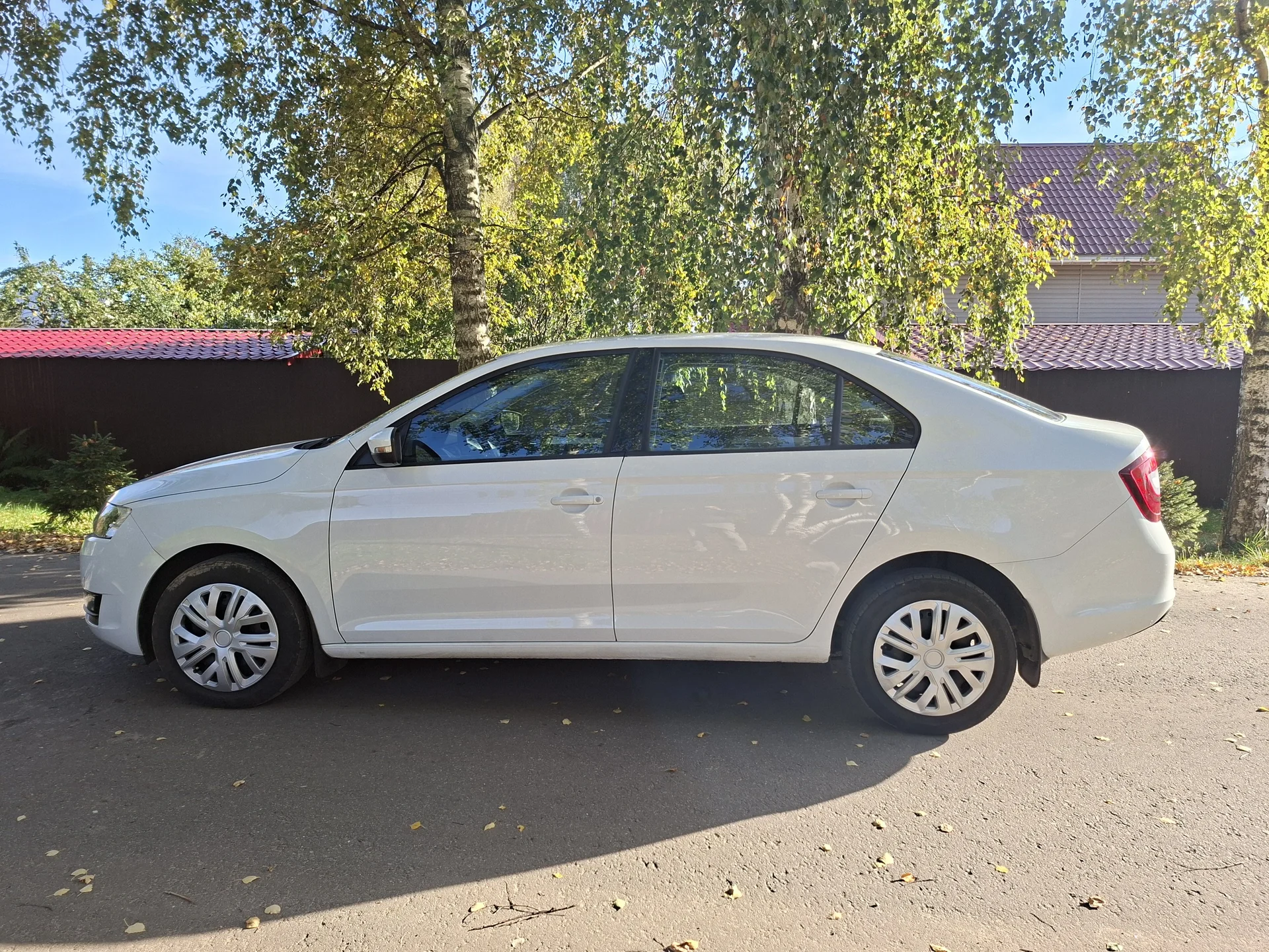 Skoda Rapid - миниатюра 10