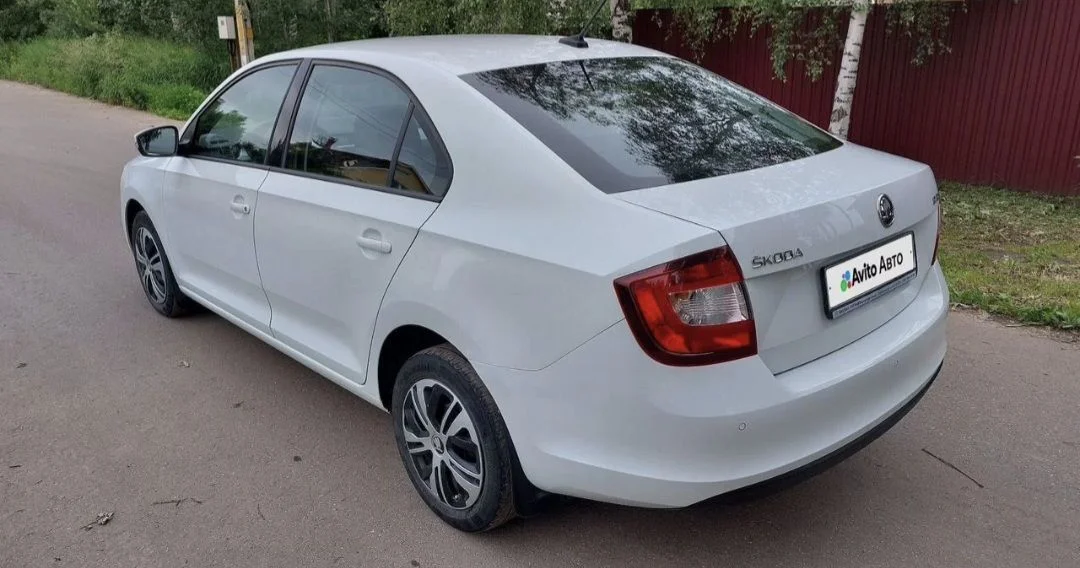 Skoda Rapid - миниатюра 5
