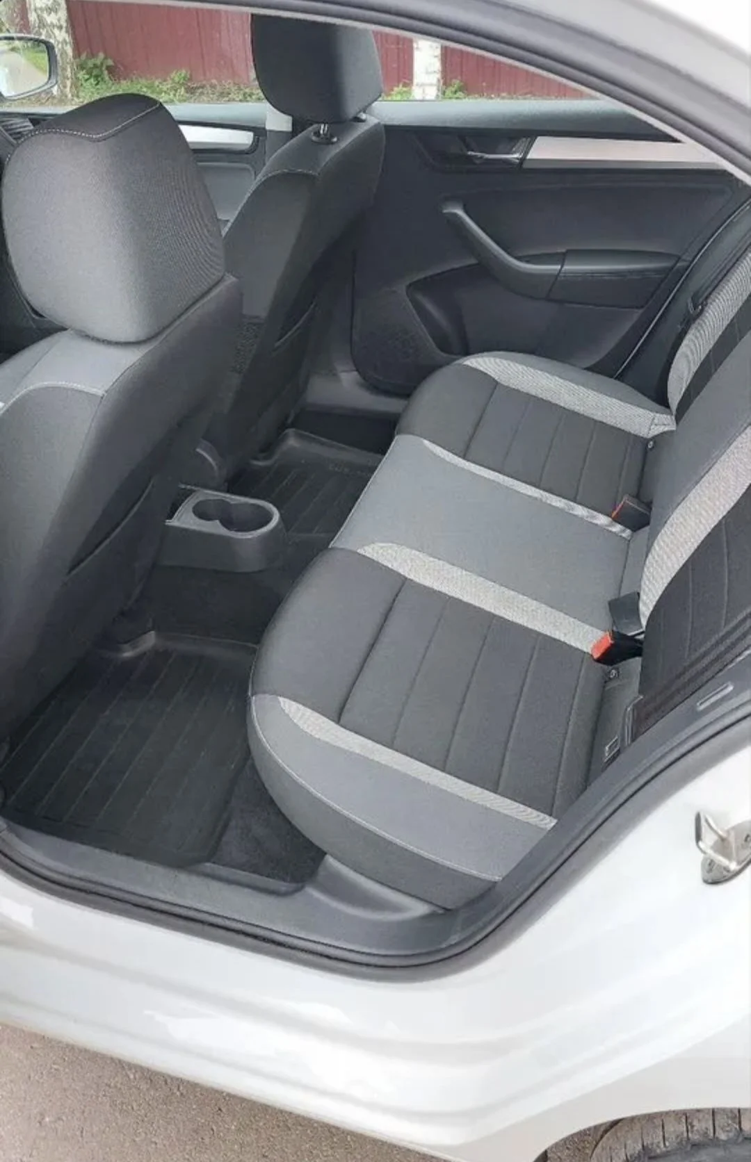 Skoda Rapid - миниатюра 11