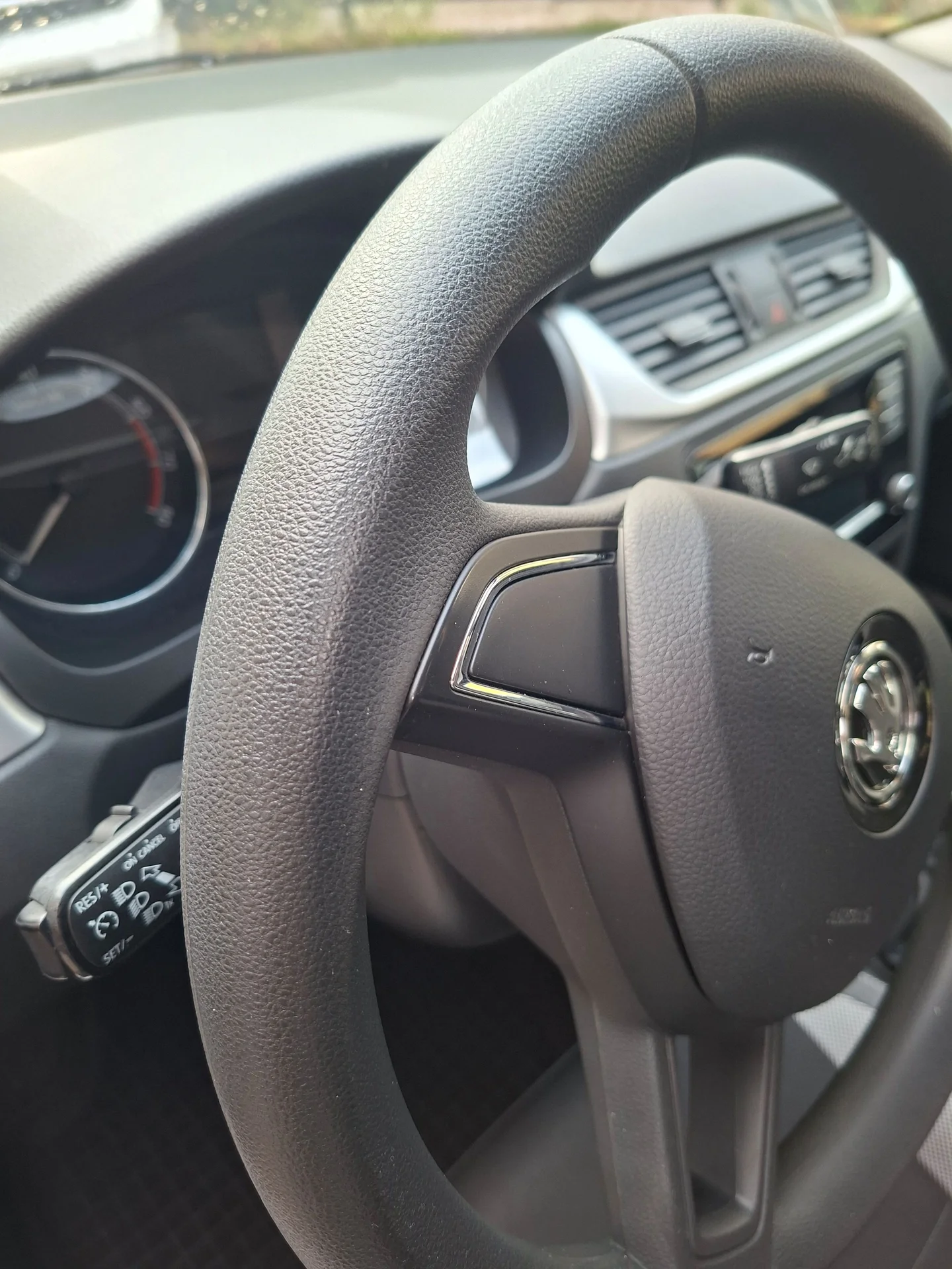Skoda Rapid - миниатюра 15