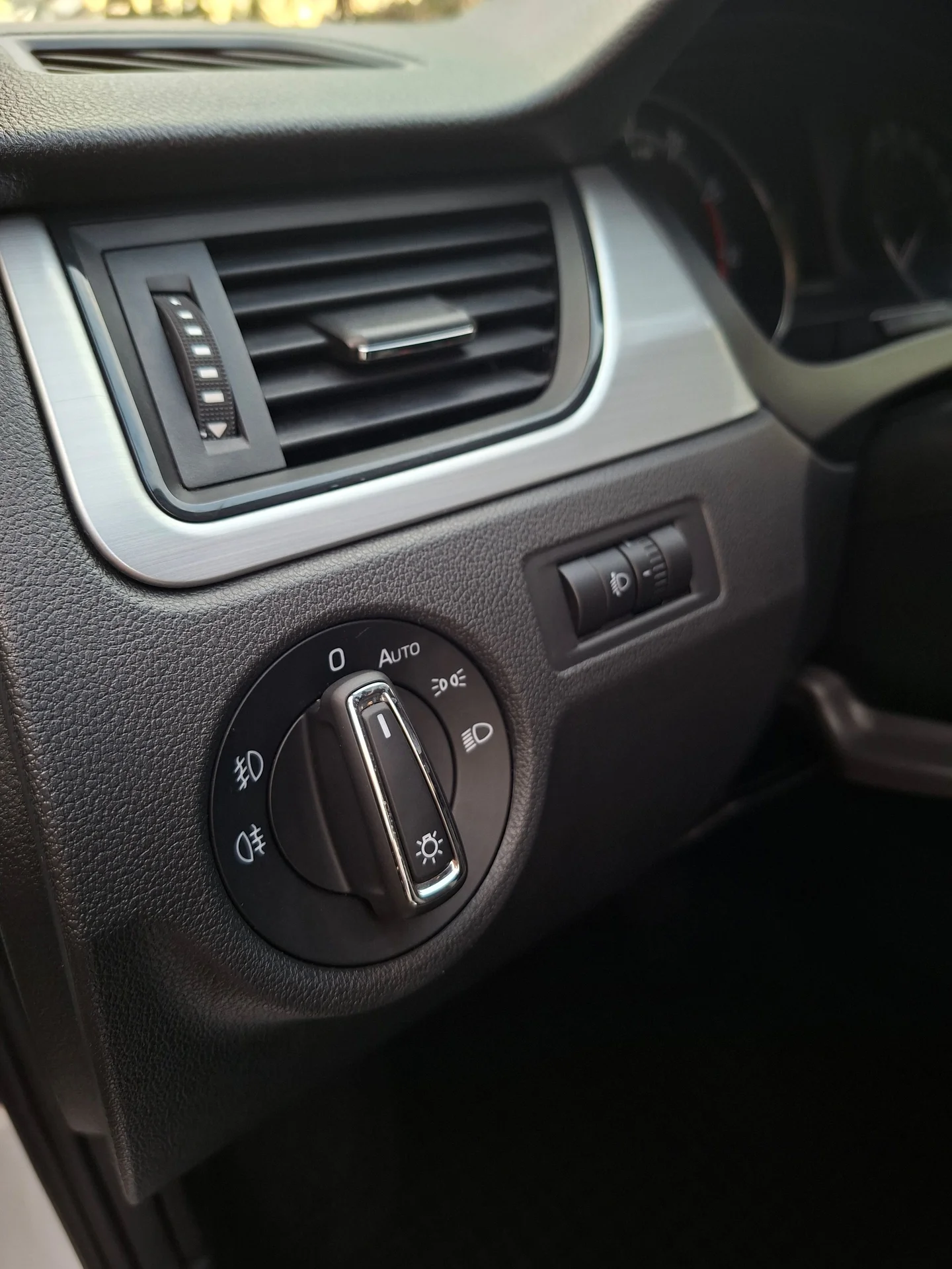 Skoda Rapid - миниатюра 19