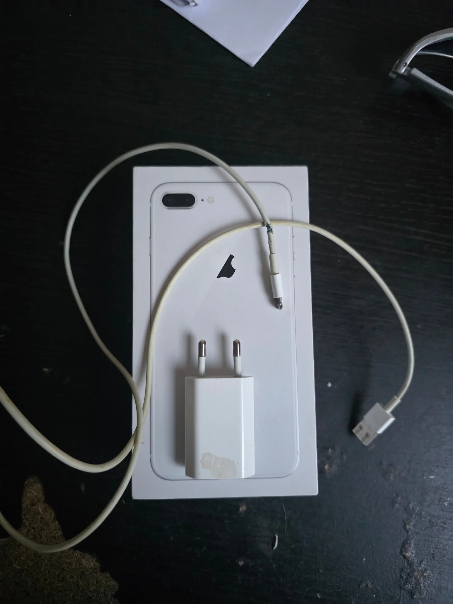 iPhone 8 plus - миниатюра 4