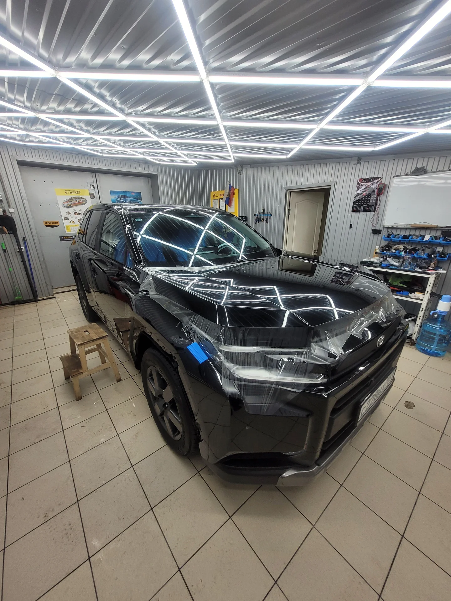 бронирование автомобилей в бронепленку - изображение 1