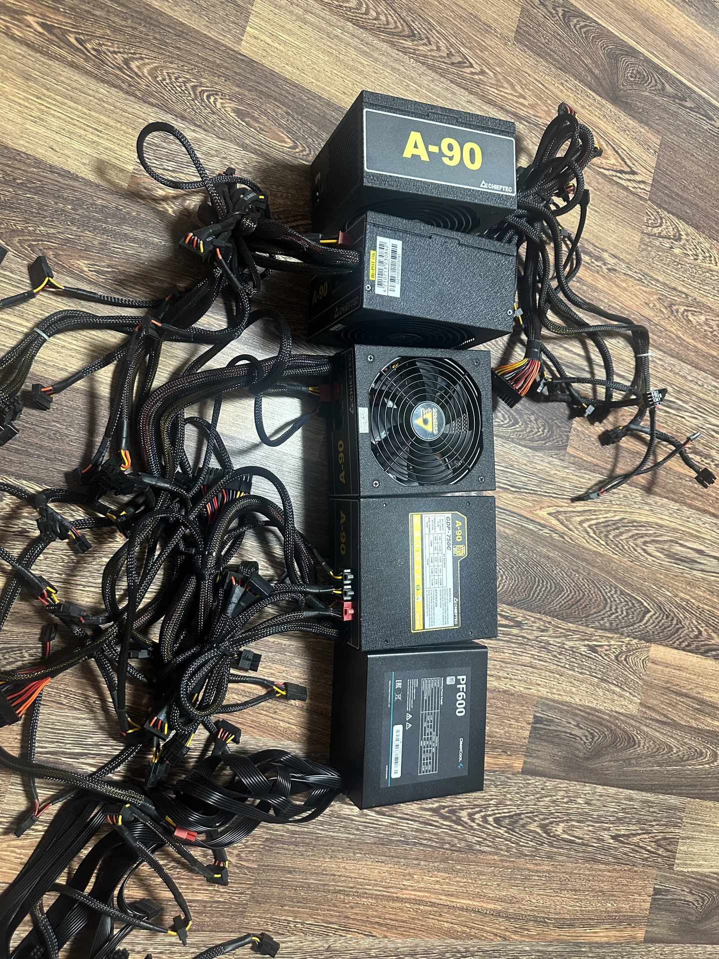 блок питания 750w - изображение 1