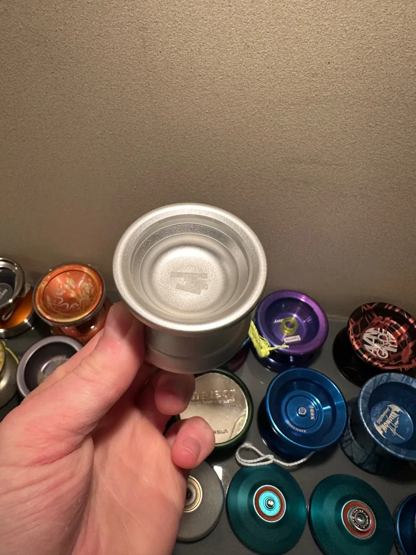 Yoyo Something Angle - изображение 1
