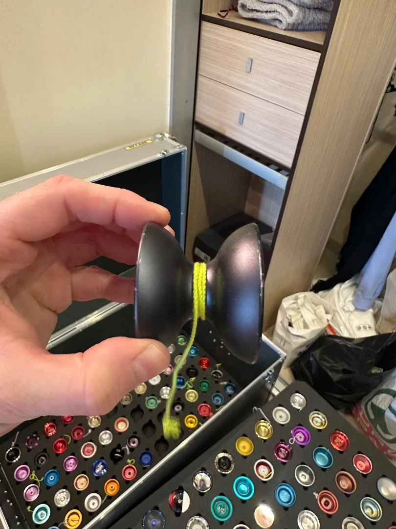 Yoyofactory Too Hot - миниатюра 2