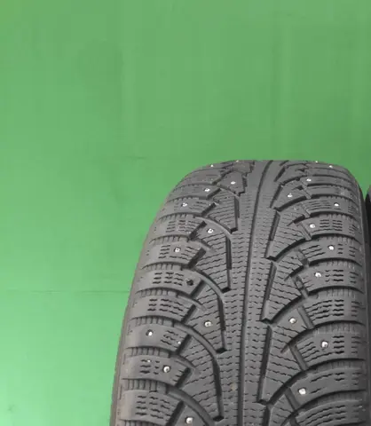 255/50 R19 дюймов Nokian Tyres Hakkapeliitta Sport Utility 5 зимние шипованные