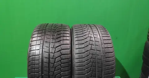 Hankook Winter I'Cept Evo2 W320 285/30 R22