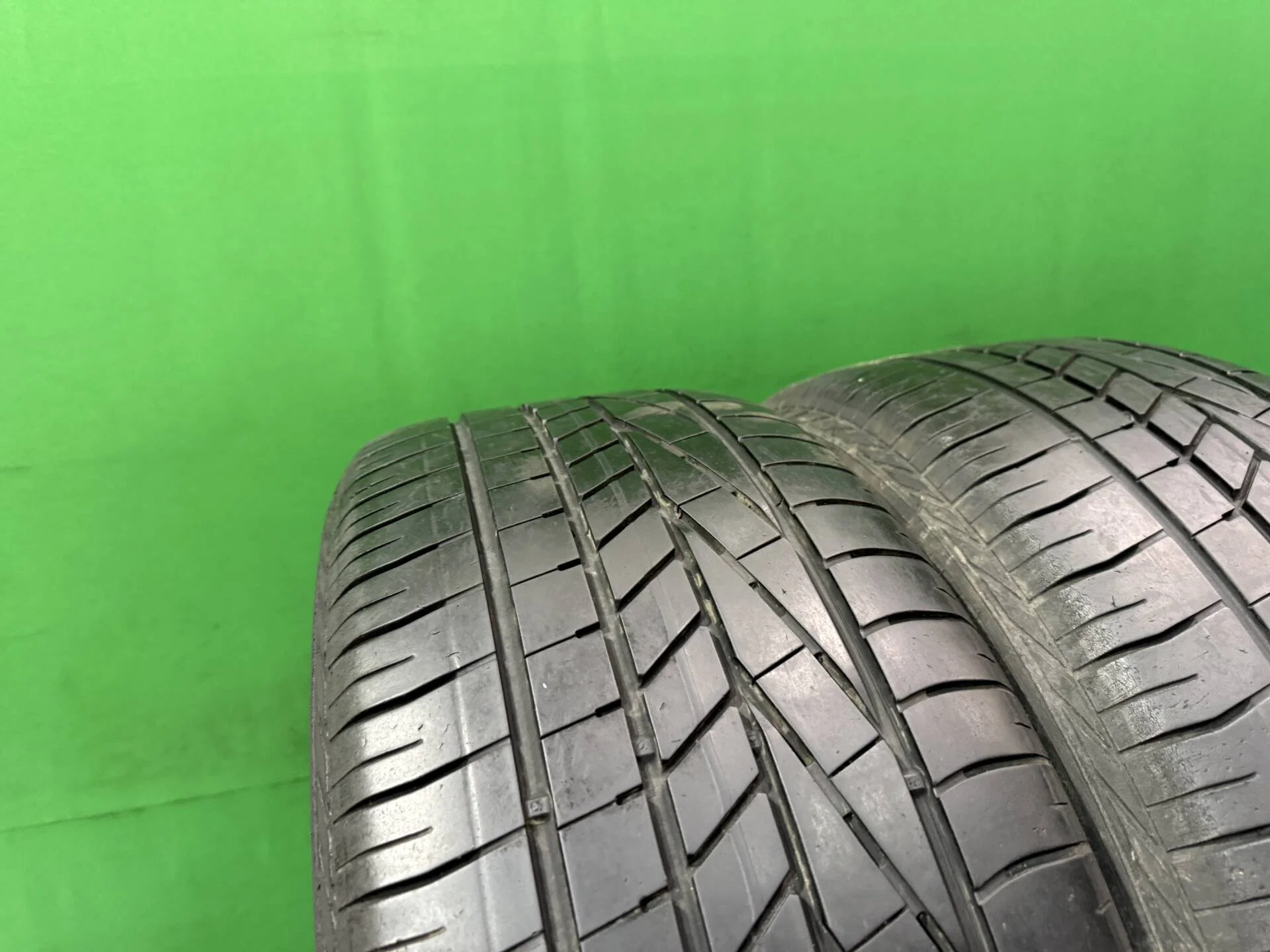 255/45 R20 дюймов Goodyear Excellence летние - миниатюра 5