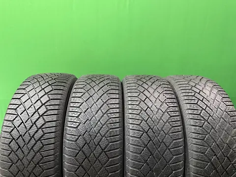 215/55 R17 дюймов Continental ContiVikingContact 7 зимние нешипованные
