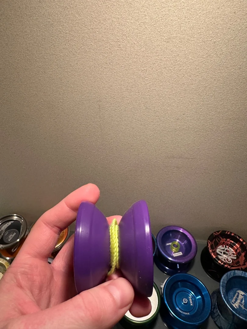 Yoyo Something the V - миниатюра 2