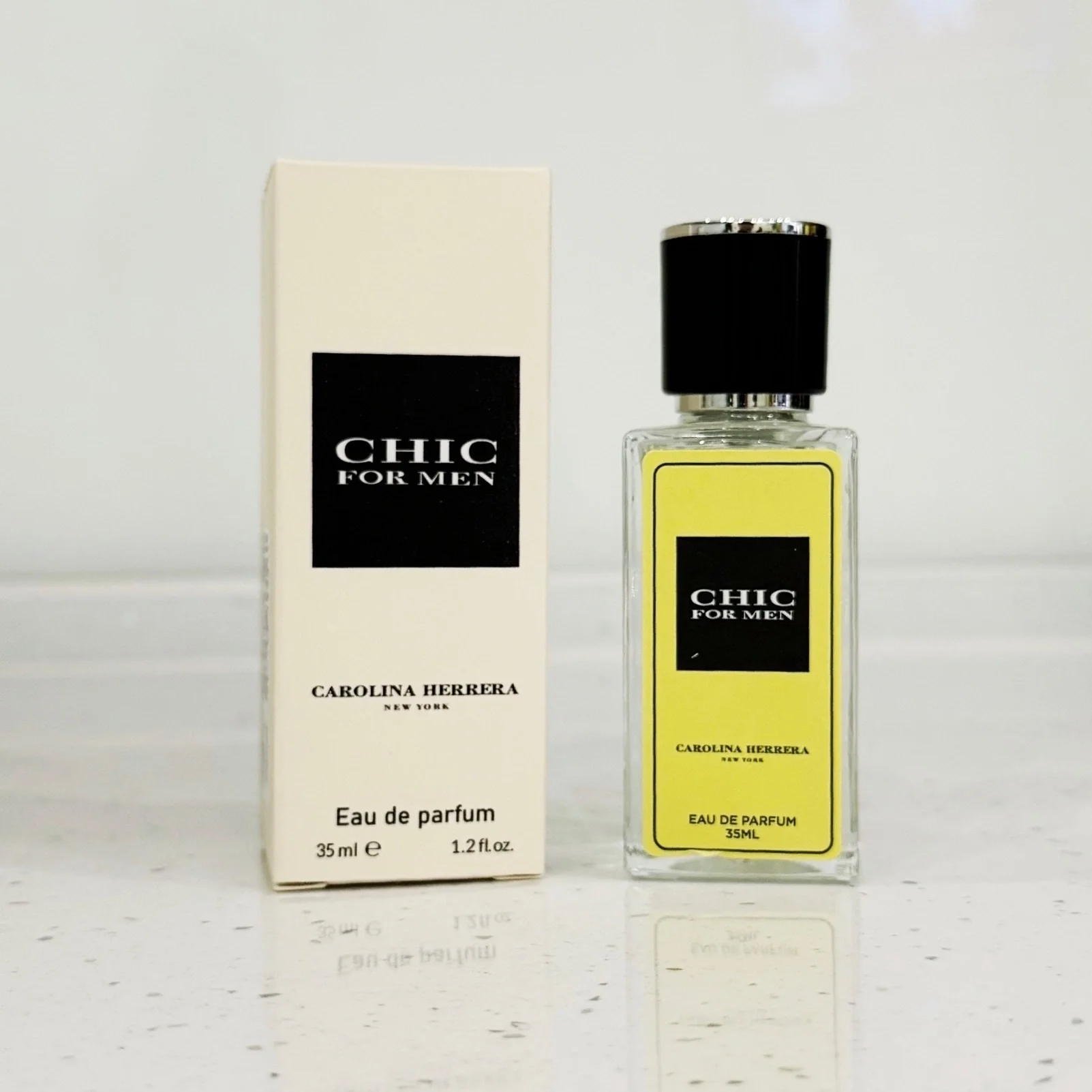 Парфюмерная вода CAROLINA HERRERA - CHIC - миниатюра 2