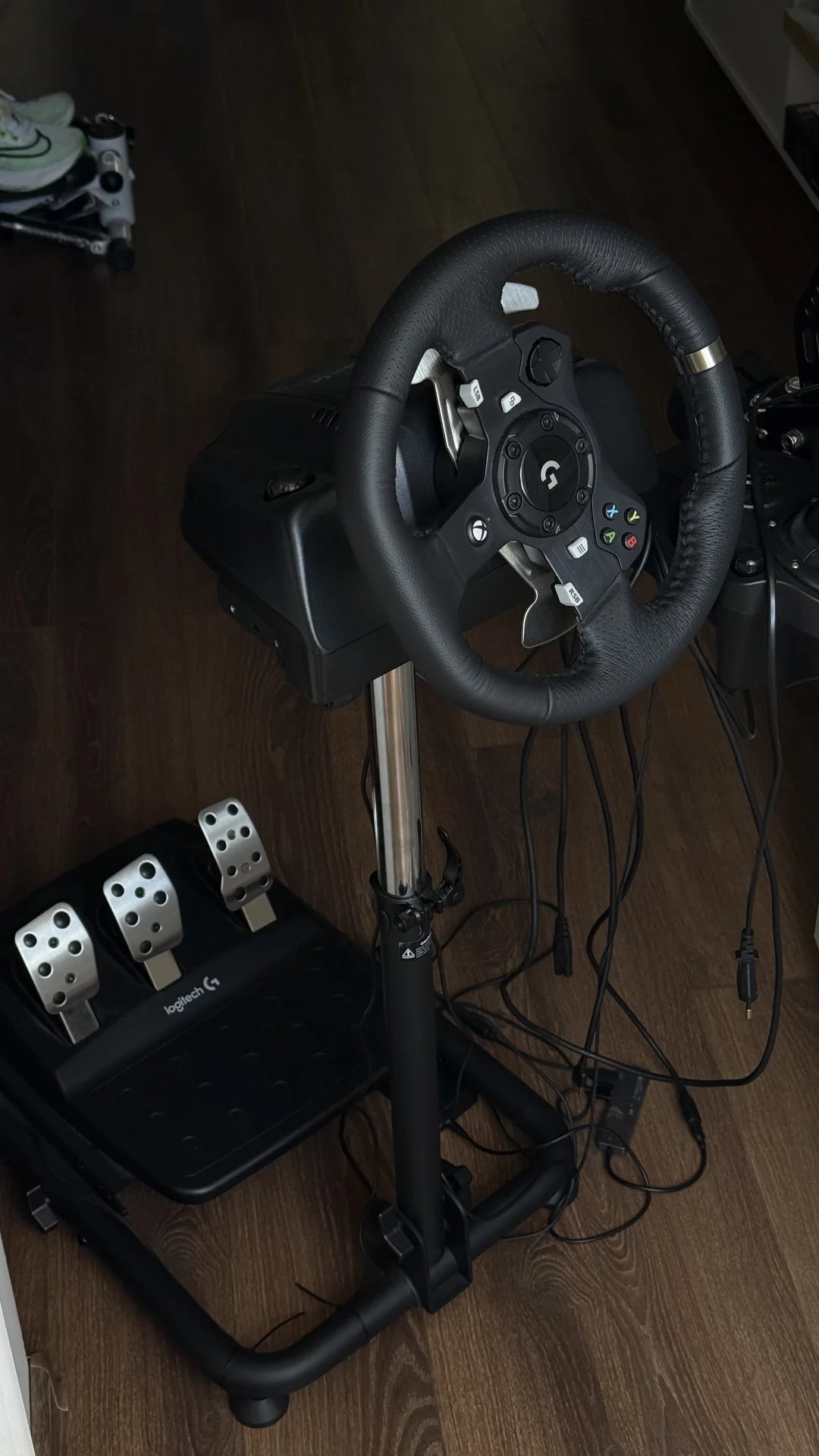 Игровой руль Logitech G92