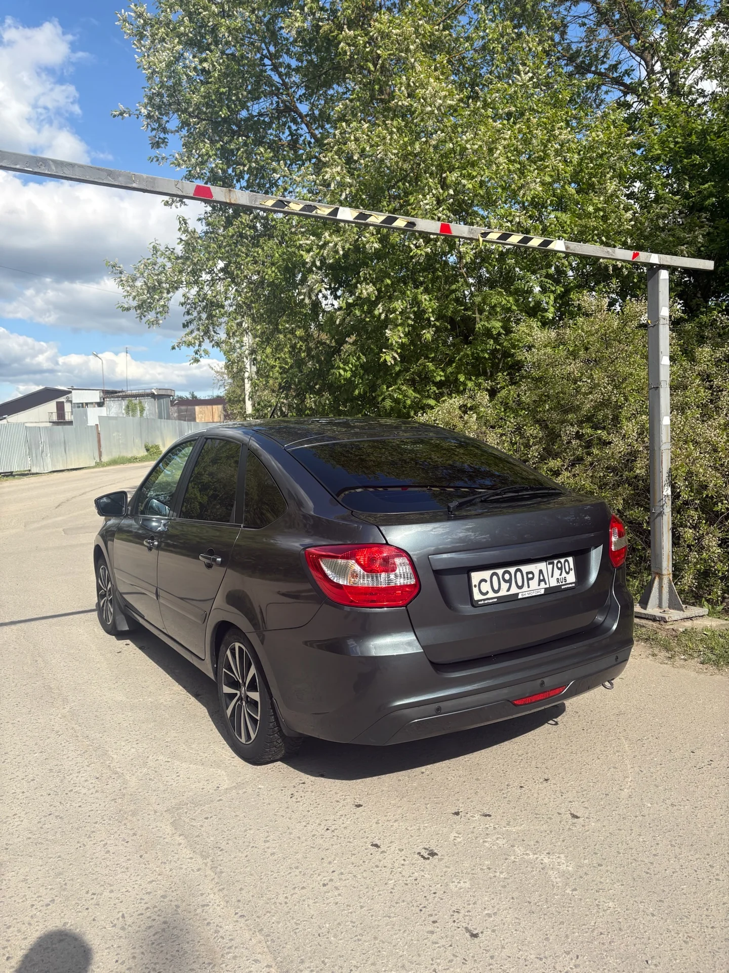 LADA GRANTA - миниатюра 9