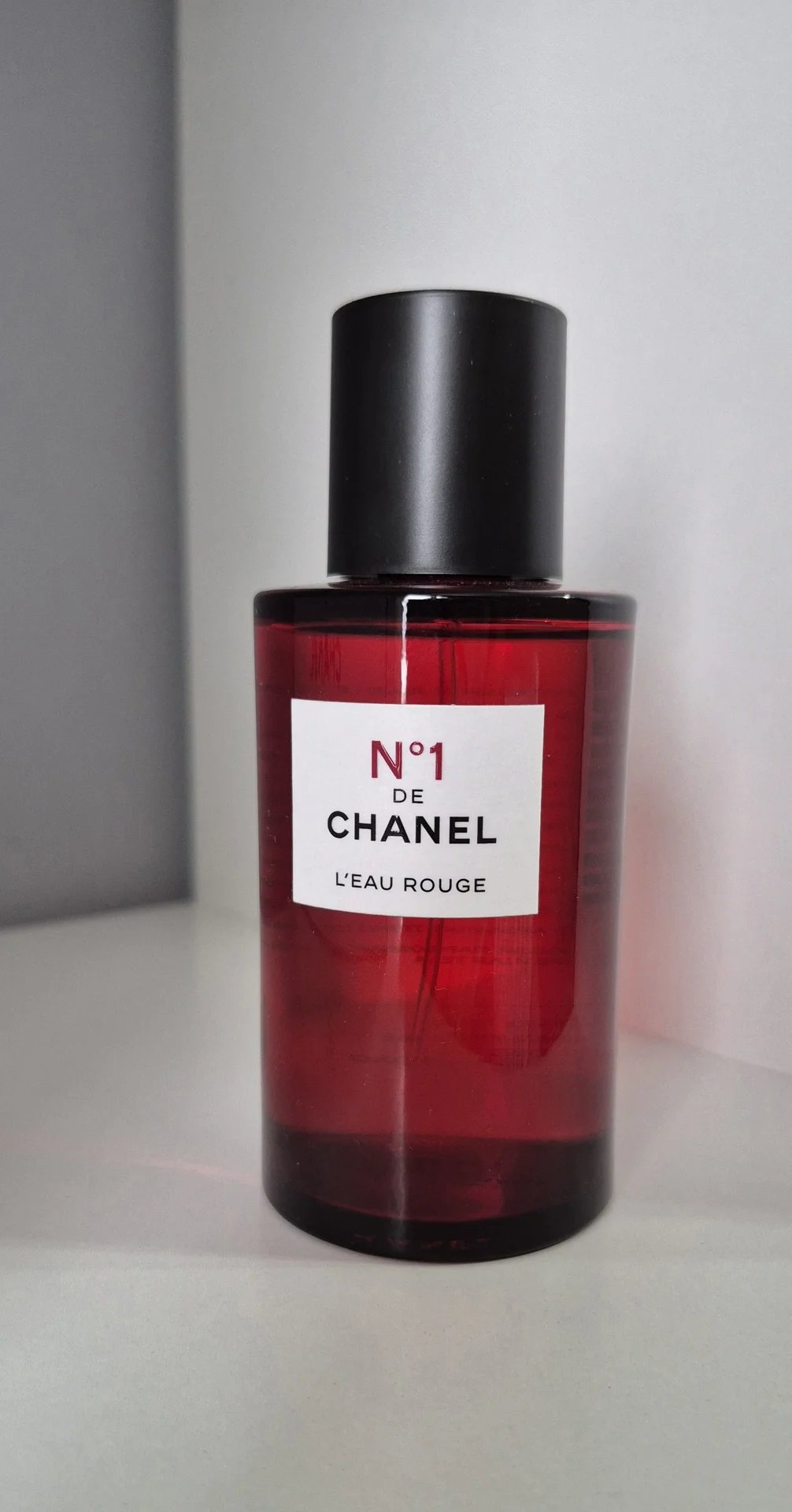 Chanel N1 L'EAU rouge спрей д/тела, оригинал - миниатюра 6
