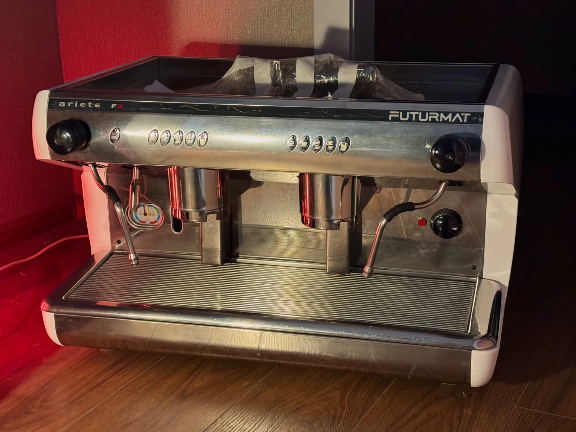 Кофемашина Quality Espresso Futurmat Ariete F3 - изображение 1