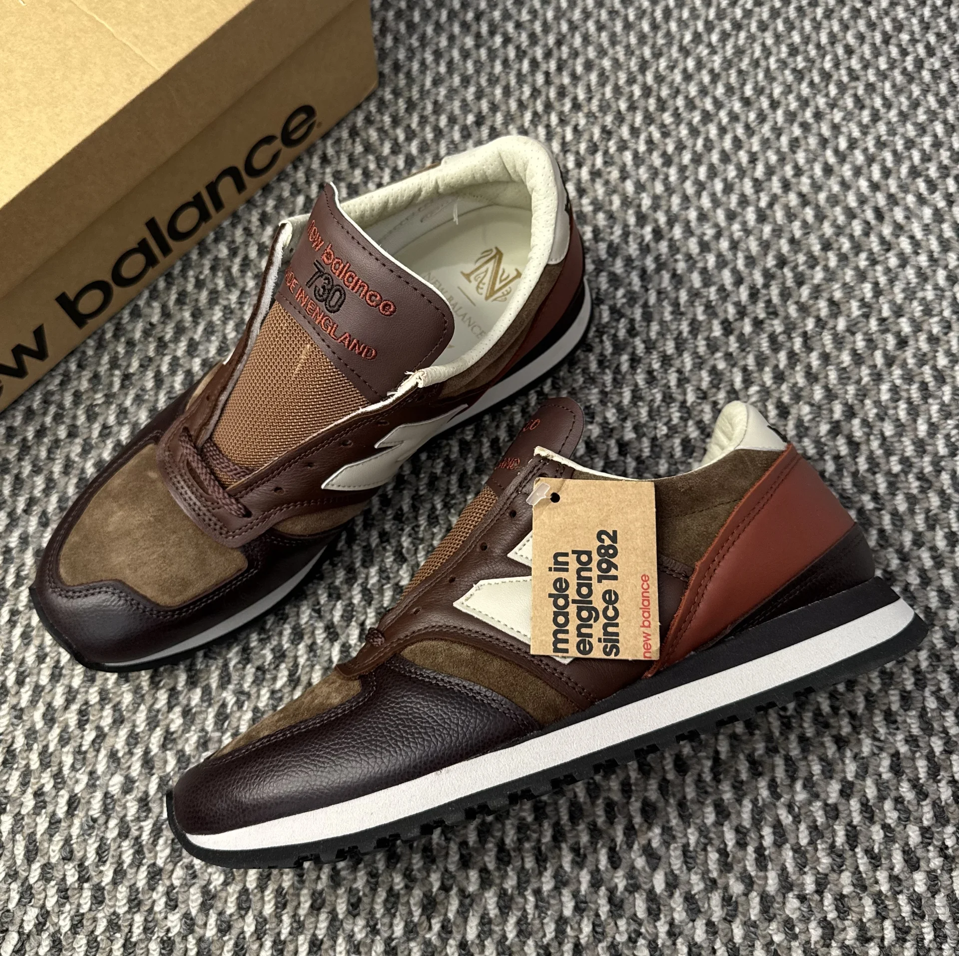 Кроссовки New Balance 730 made in England оригинал - миниатюра 4