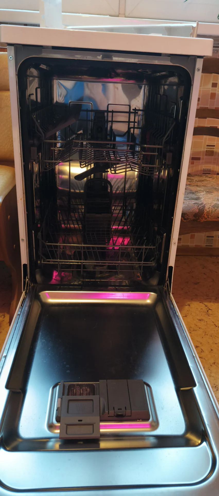 посудомойка whirlpool wsfe 2b19 EU на запчасти - миниатюра 3