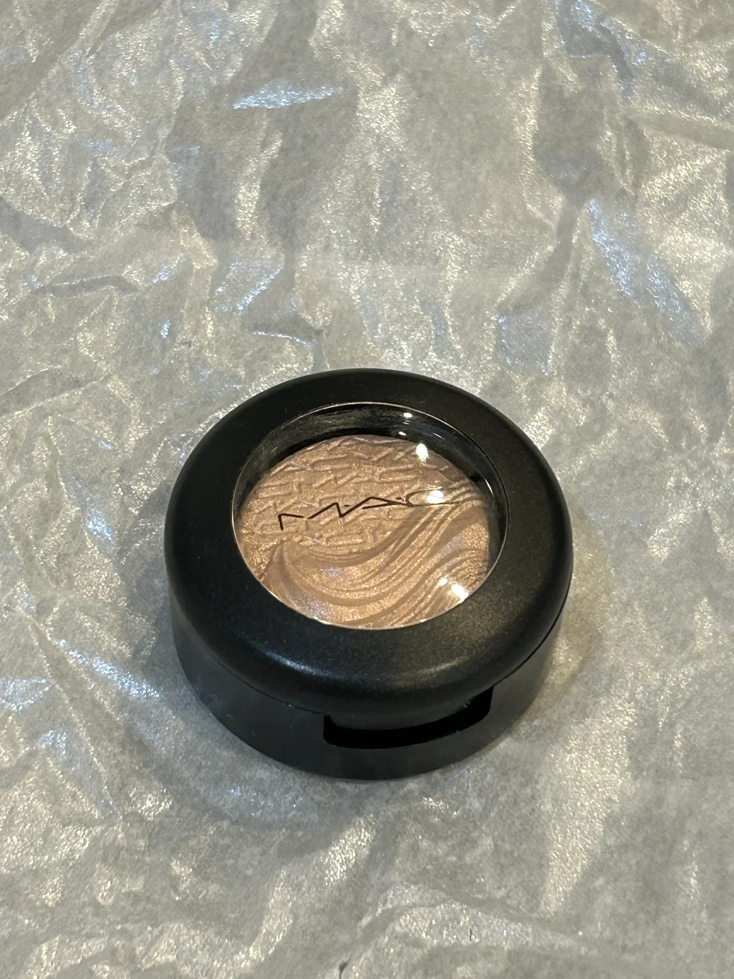 тени для век MAC A natural flirt - миниатюра 3