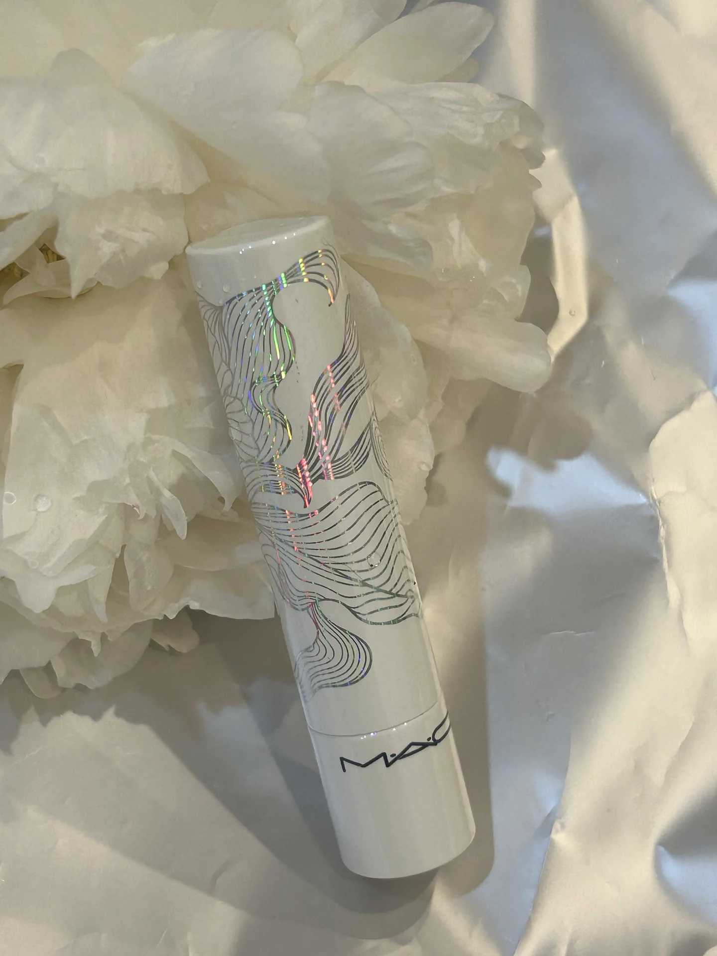 mac glow play smile - миниатюра 6