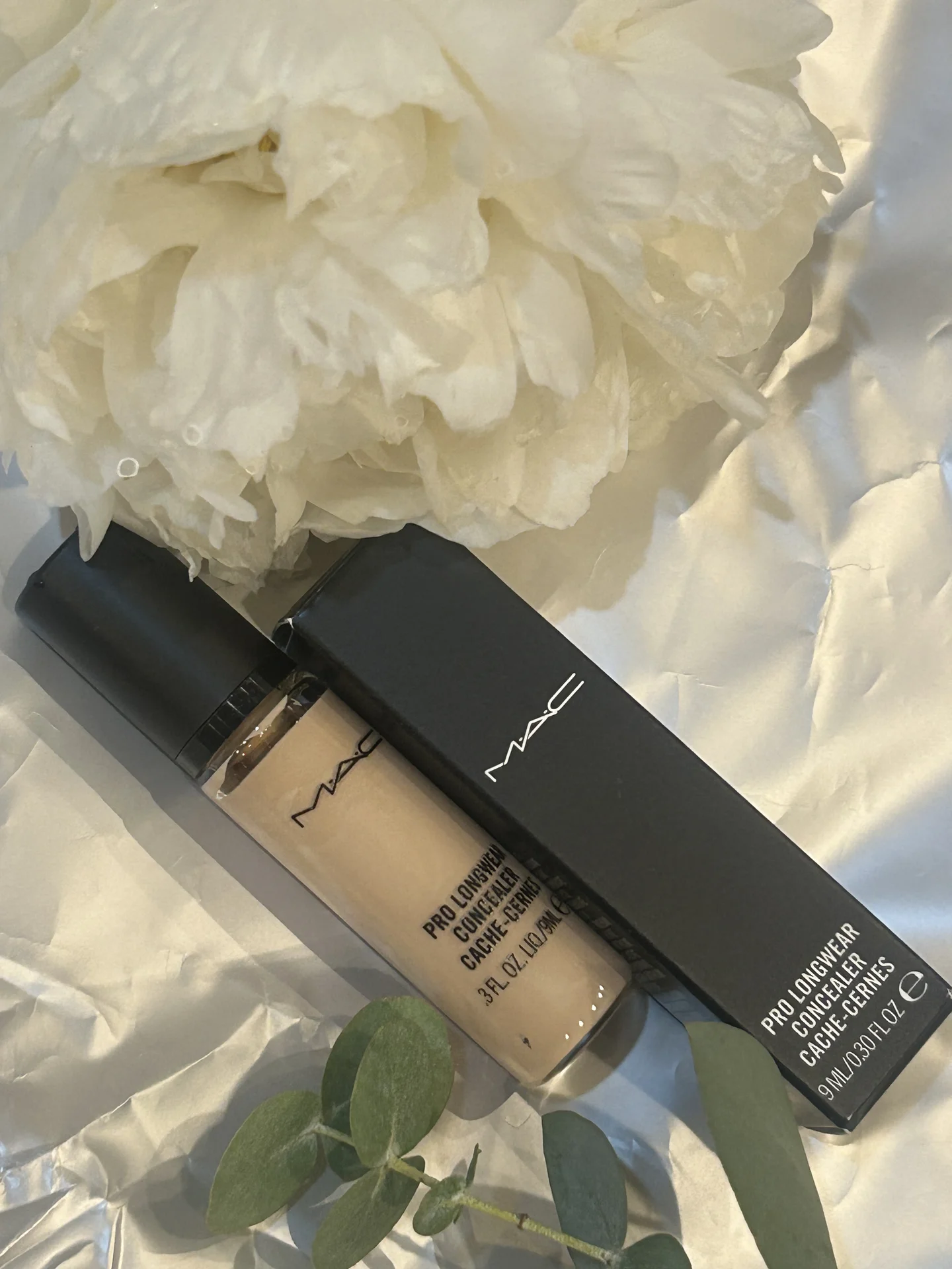 консилер mac pro longwear nw15 - миниатюра 2