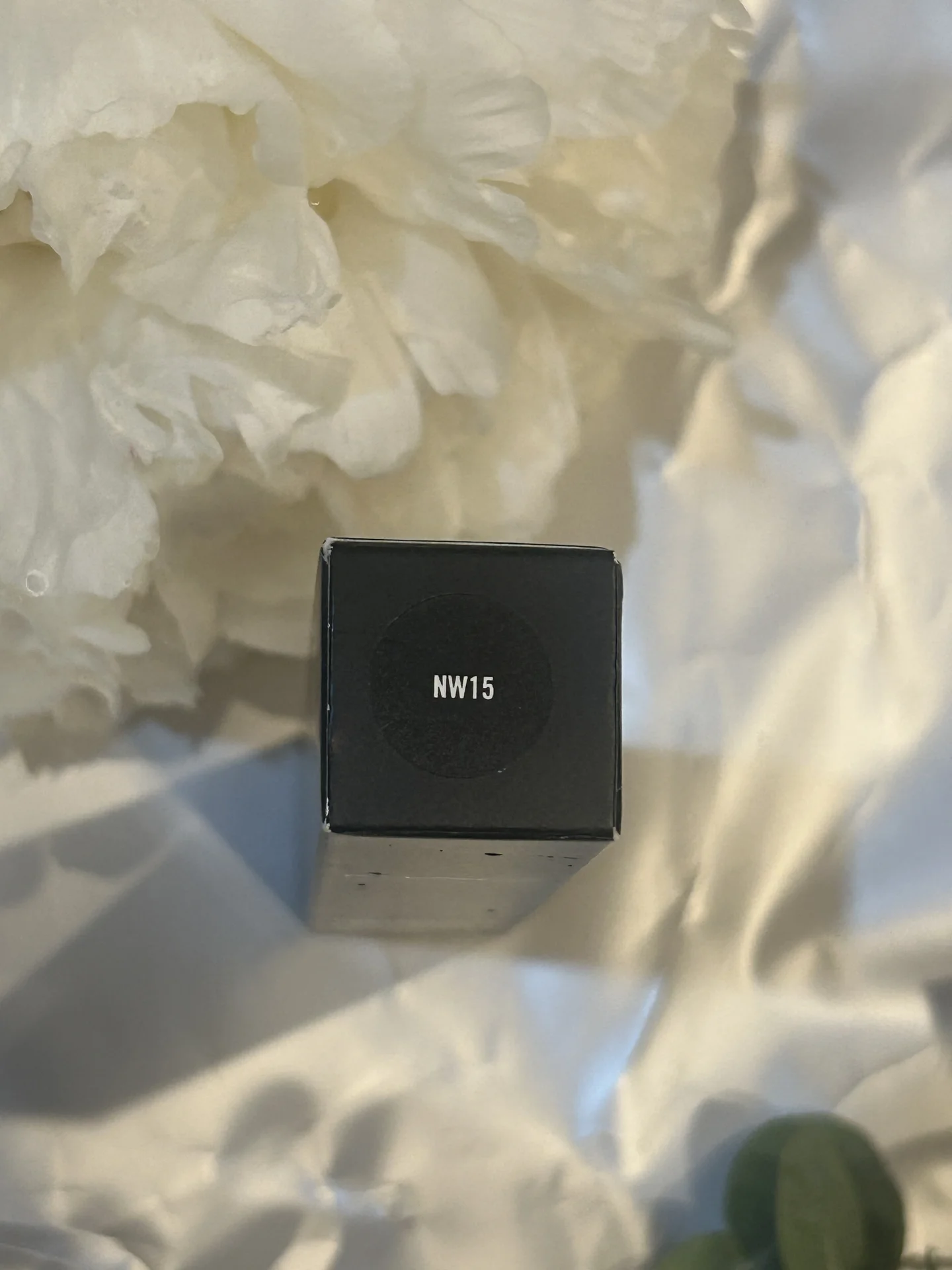 консилер mac pro longwear nw15 - миниатюра 4