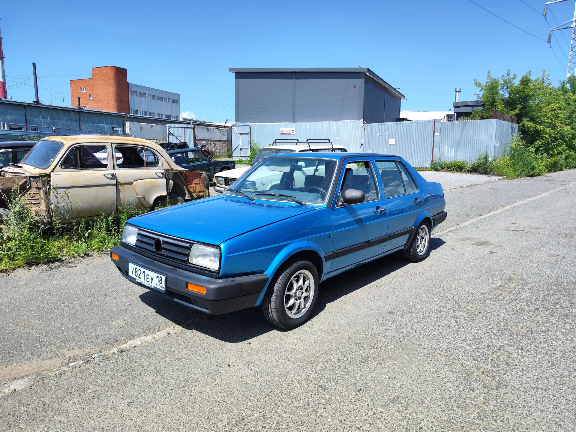 Автомобиль Volkswagen Jetta 2 - миниатюра 3