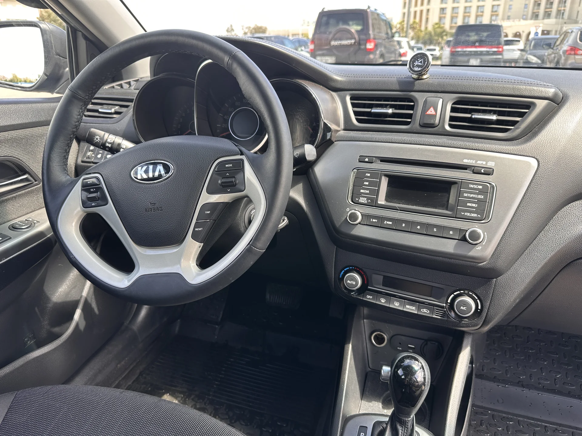 продам Kia rio - миниатюра 7