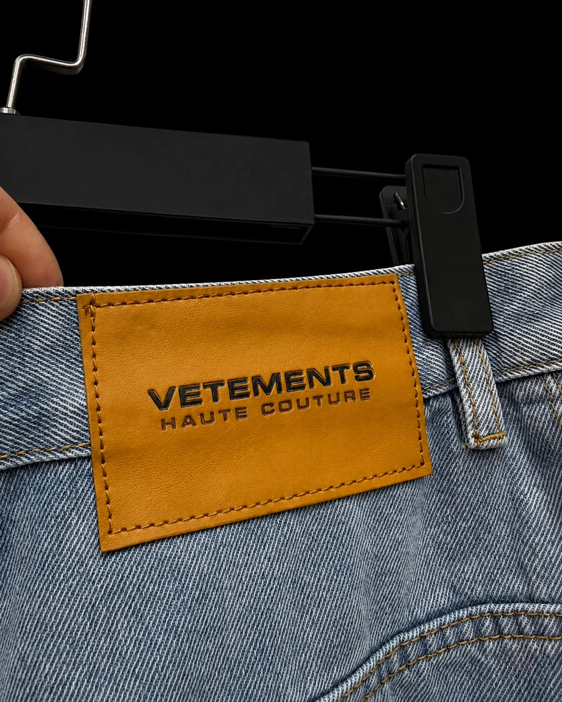Джинсы Vetements buggy 2026 - миниатюра 3