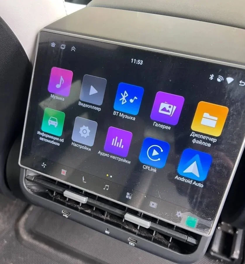 Задний экран Tesla 3 / Y - миниатюра 3