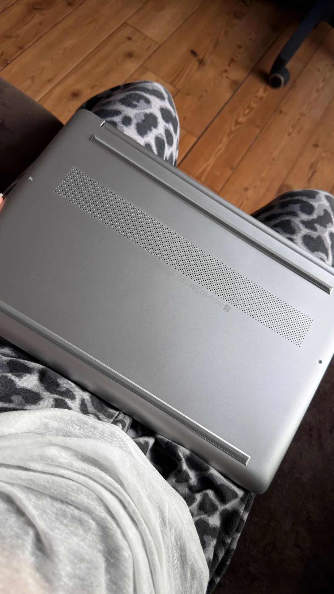 ноутбук hp laptop 15s-eq2086ur - миниатюра 4