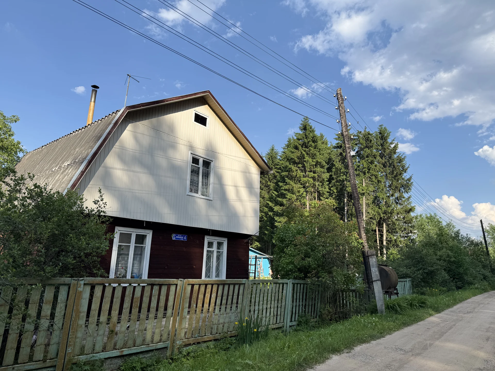 Уютный домик в лесу - изображение 1