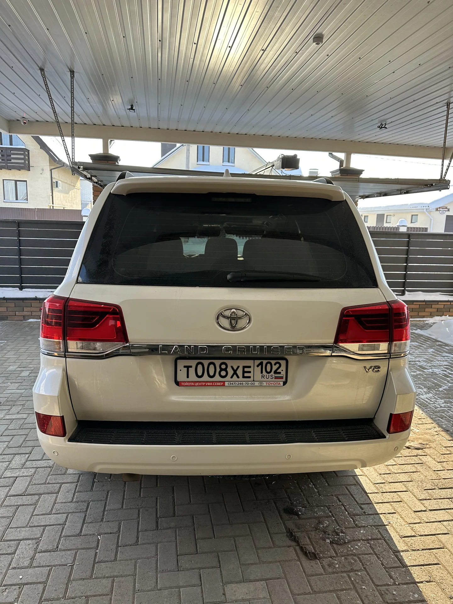 Toyota Land Cruiser 200 - миниатюра 4