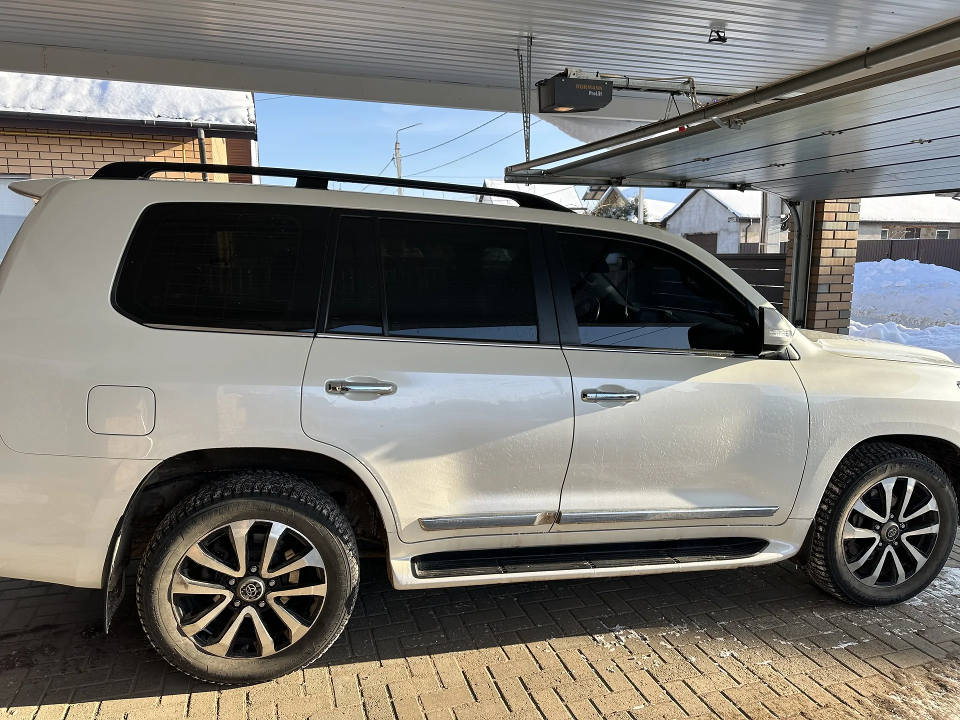 Toyota Land Cruiser 200 - миниатюра 6