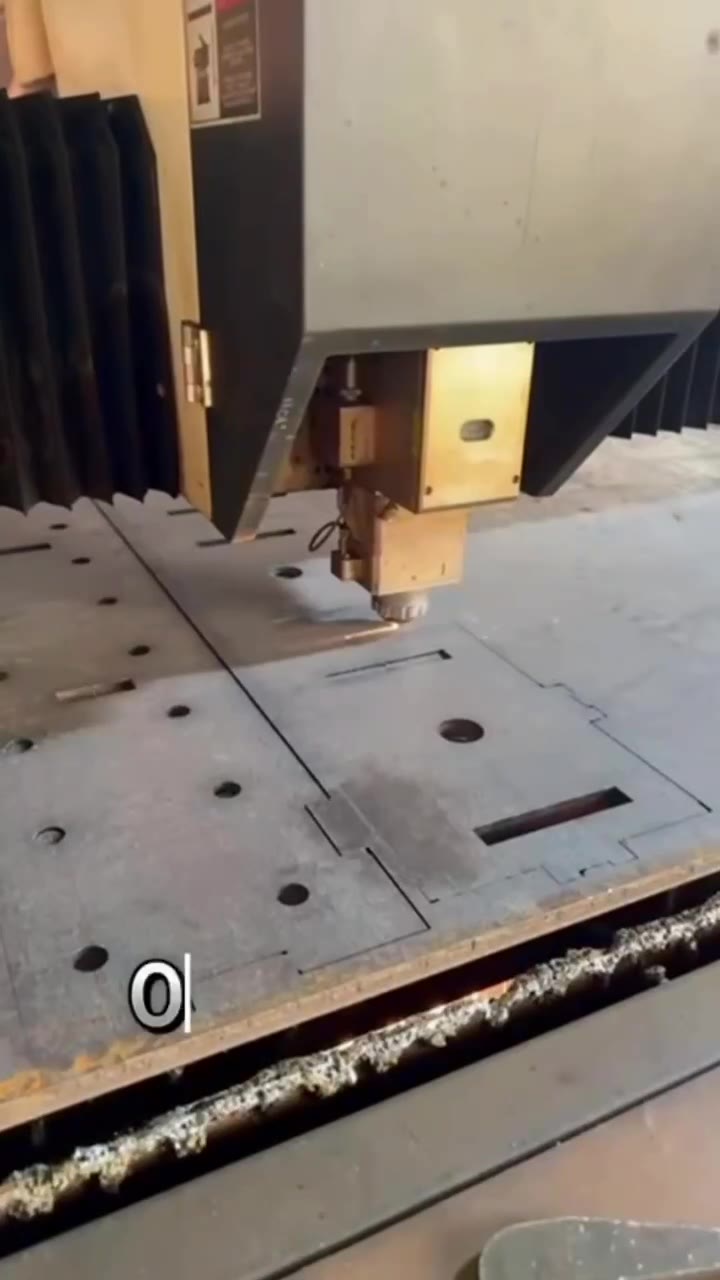 Сварочные 3D‑столы от производителя - видео 1
